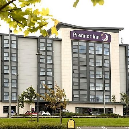Premier Inn Dublin Airport Swords Bagian luar foto