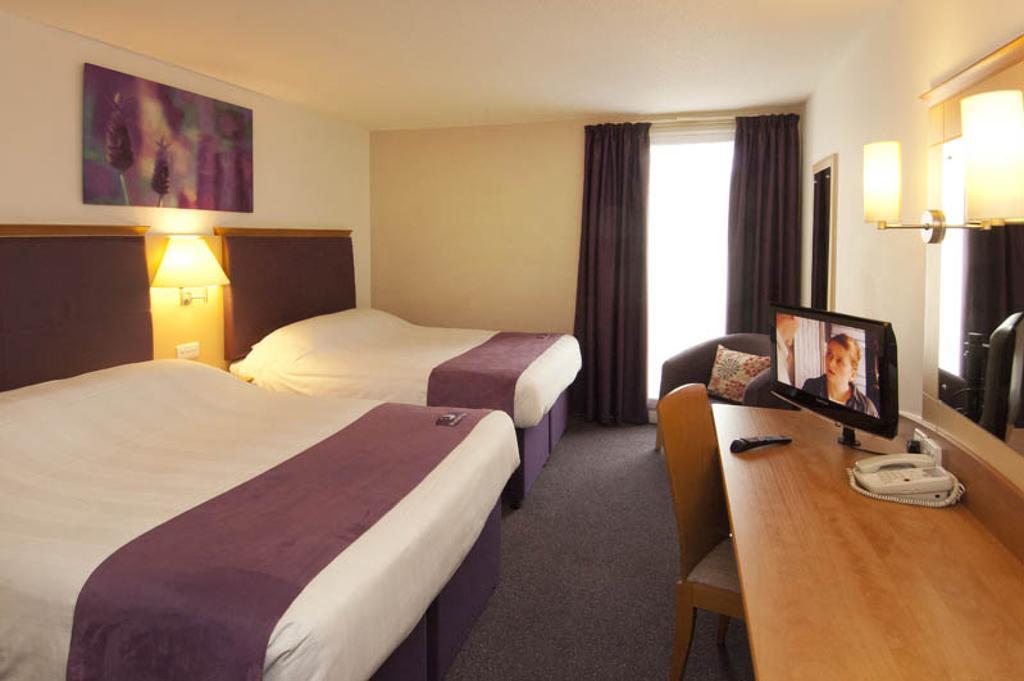 Premier Inn Dublin Airport Swords Ruang foto