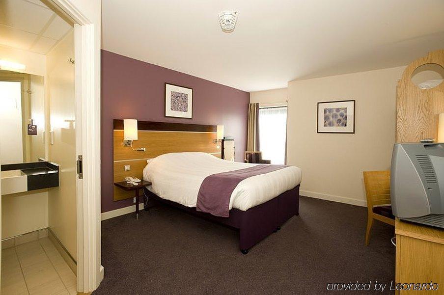 Premier Inn Dublin Airport Swords Ruang foto