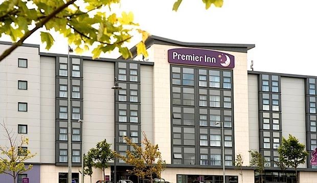 Premier Inn Dublin Airport Swords Bagian luar foto